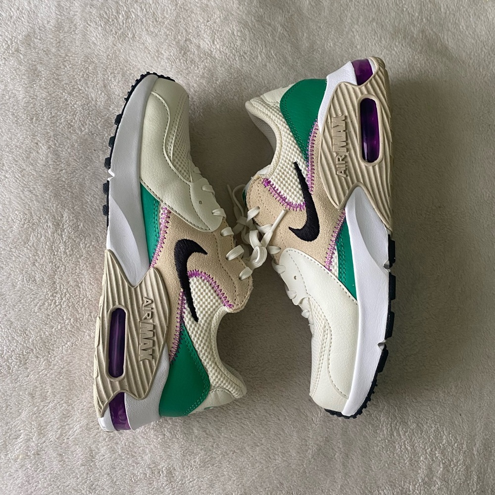 New Without Box Nike Air Max Excee Women's Shoes Size 7.5